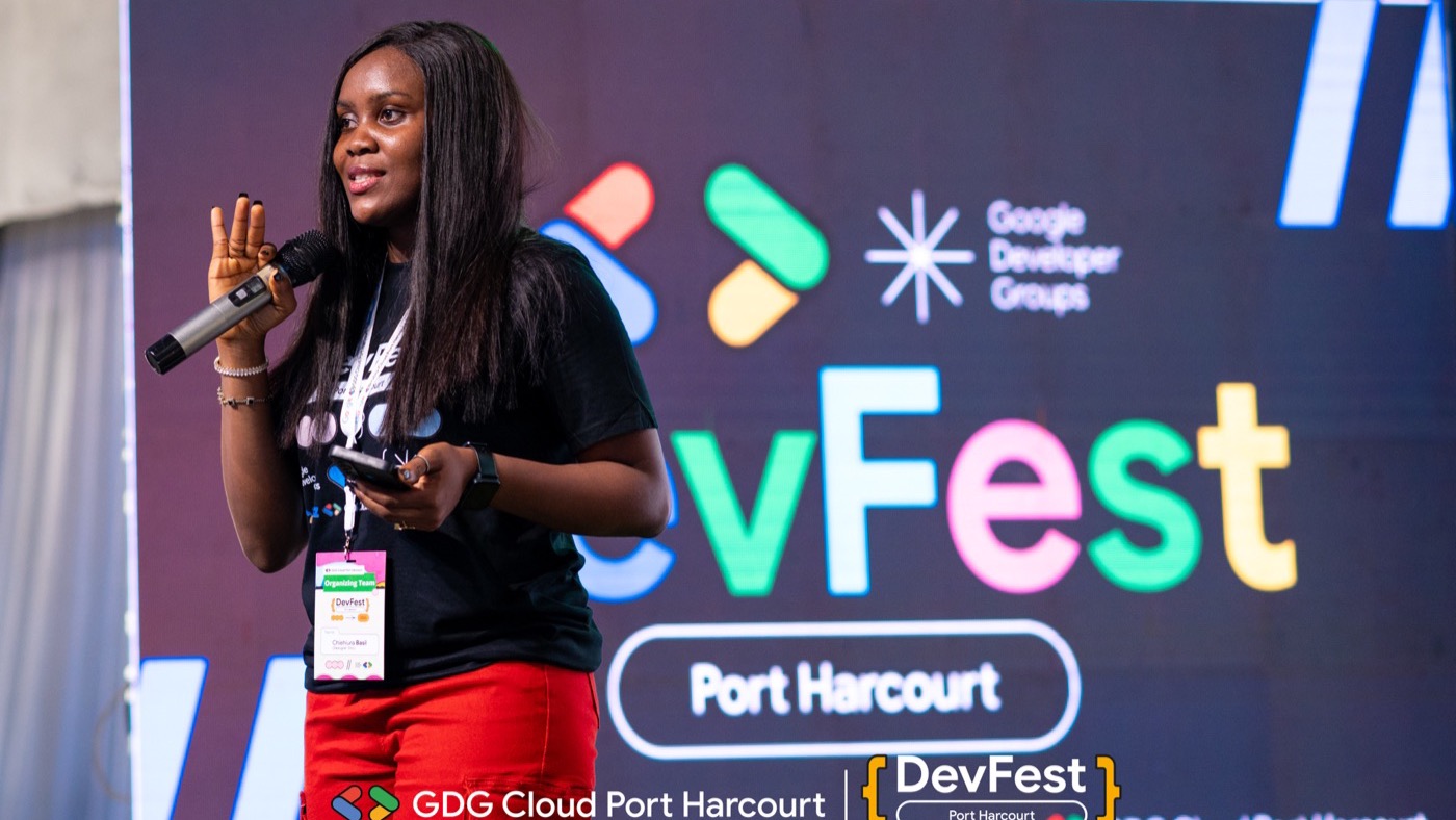 Designe'Chi speaking at DevFest Port Harcourt